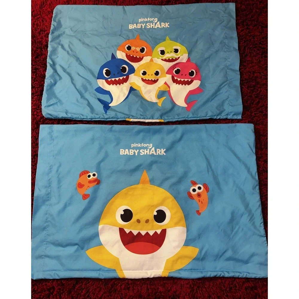 Pinkfong Baby Shark Toddler bed set